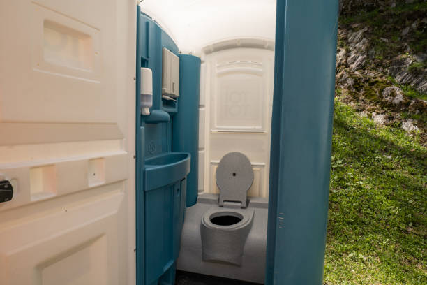 Best Construction site porta potty rental  in Cumberland Head, NY